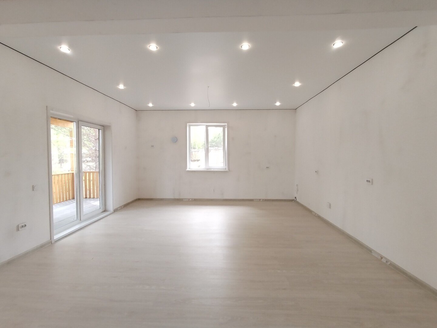 Дом 220 м², участок 10 сот., рп Маркова — фото 3